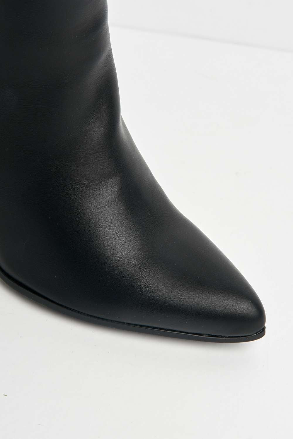 Women's Pointed Toe Ankle Boots - Chunky Mid Heel, Back Zipper, V-Cutout, Casual Fall Booties