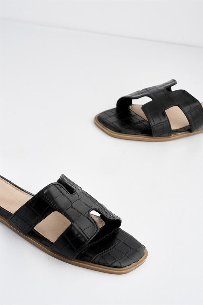 Syka Flat Croc Sandal in Black Flats Miss Diva 